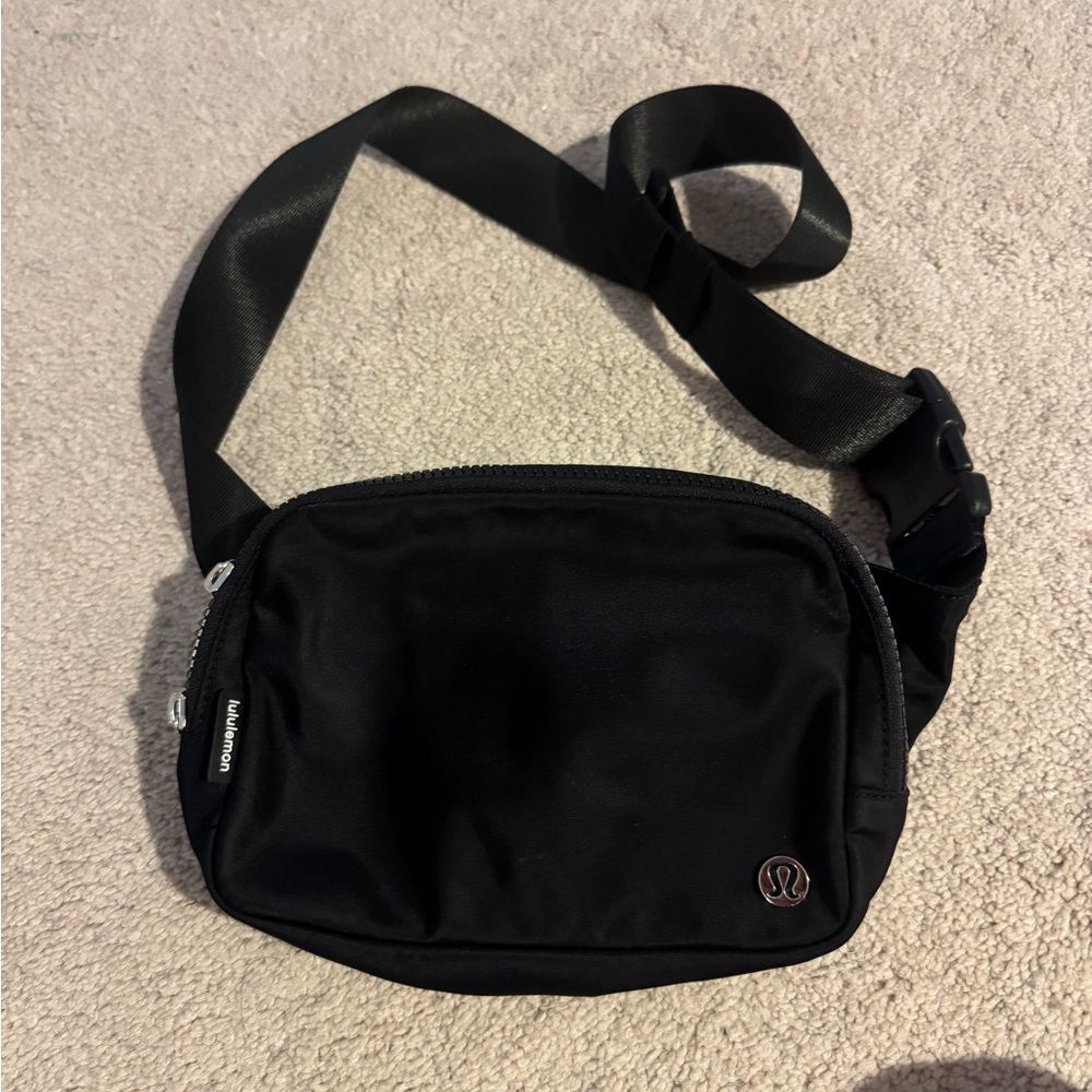 lululemon athletica Black Men's Bag